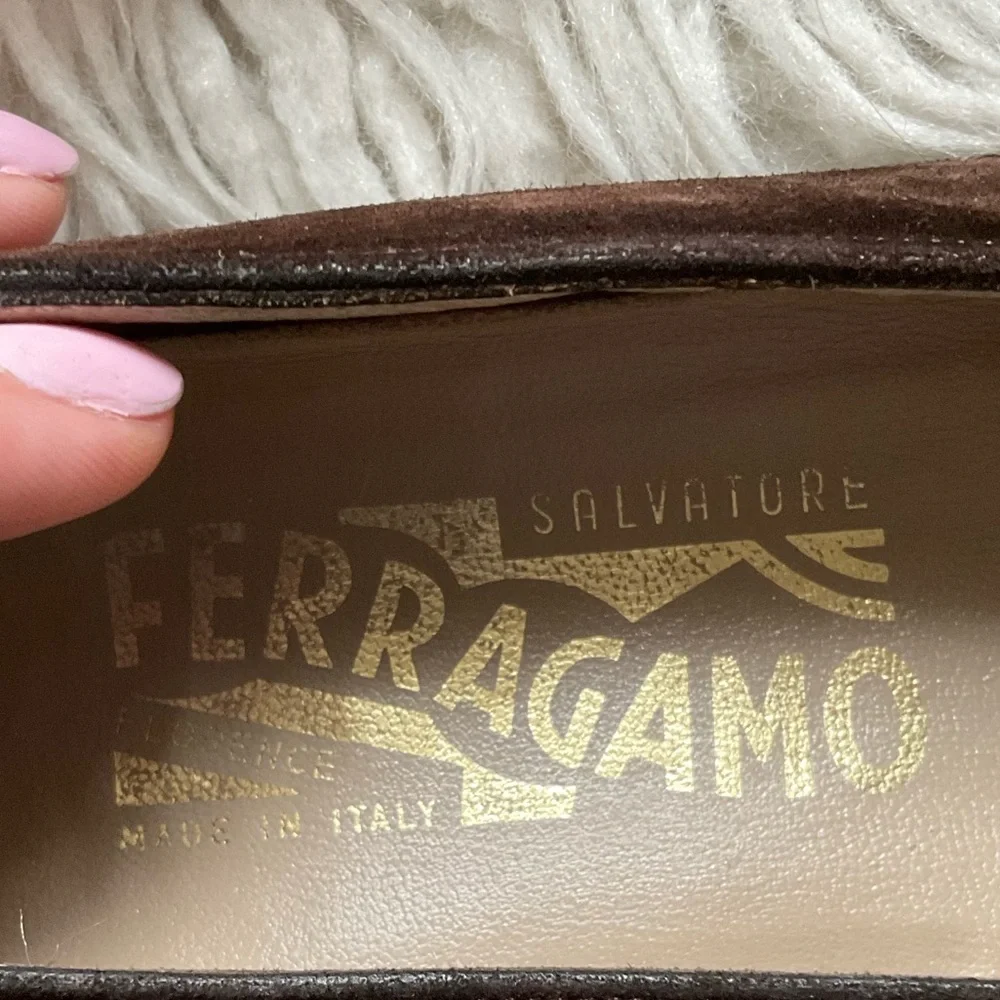 Salvatore Ferragamo Brown Suede Leather Snake Embossed Toe Cap Pump Heels Size 8